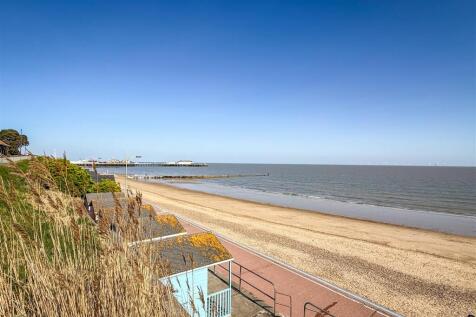 CLACTON SEA FRONT