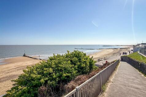 CLACTON SEA FRONT