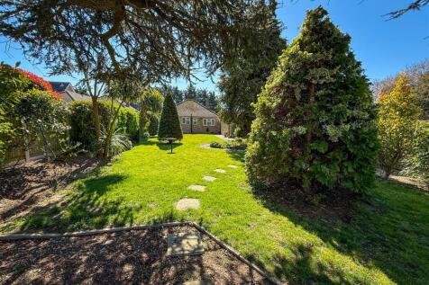 ALTERNATE VIEW OF GARDENS