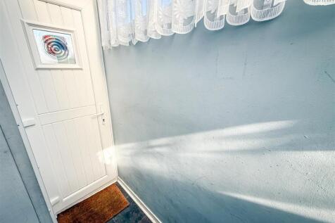 ENTRANCE PORCH