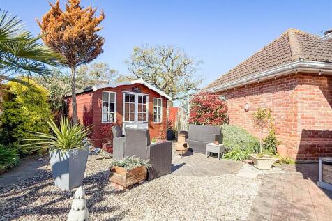 GARDEN VIEW (4)