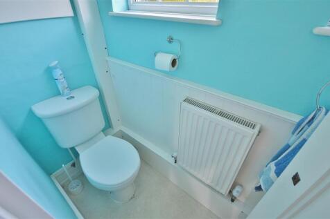 GROUND FLOOR CLOAKROOM