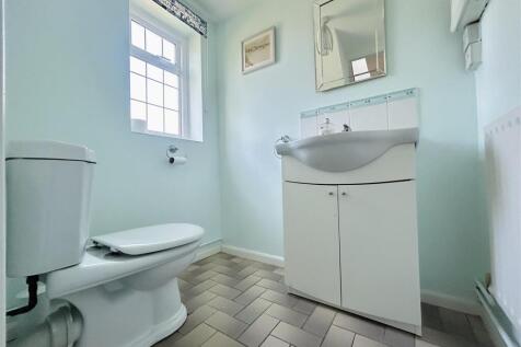 DOWNSTAIRS CLOAKROOM