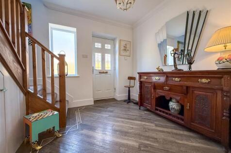 ENTRANCE HALLWAY