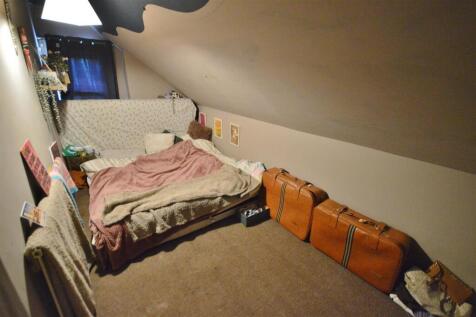 BEDROOM FIVE