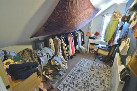 BEDROOM SIX