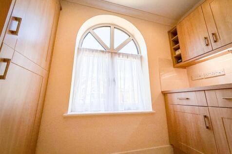 ALTERNATE VIEW OF KITCHEN