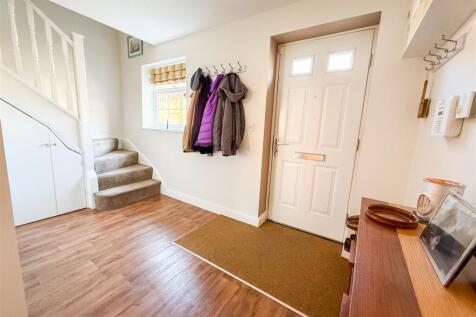 ENTRANCE HALLWAY