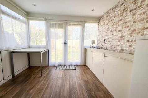 DINING AREA VIEW