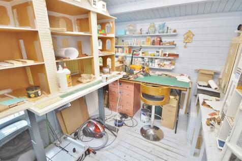 SUMMER HOUSE/ WORKSHOP
