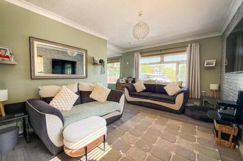 LOUNGE AREA VIEW