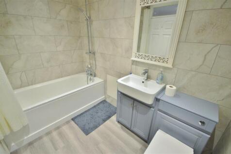 THREE PIECE BATHROOM SUITE