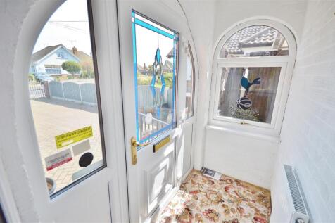 ENTRANCE PORCH