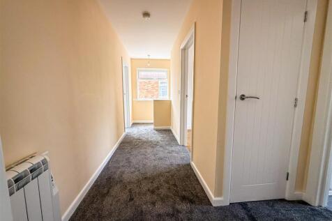 FIRST FLOOR HALLWAY