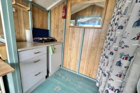 INTERNAL VIEW OF BEACH HUT