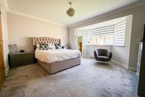 PRINCIPLE BEDROOM