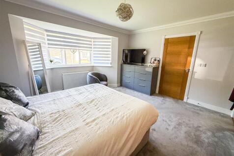 PRINCIPLE BEDROOM