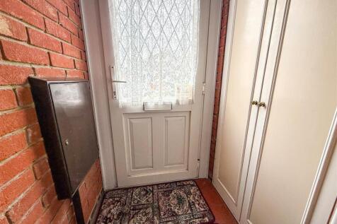 ENTRANCE PORCH