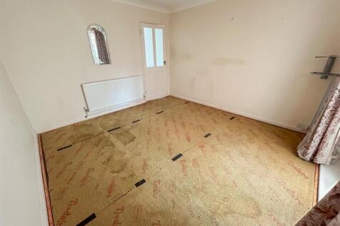 BEDROOM THREE/DINING ROOM