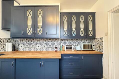 KITCHEN.jpeg