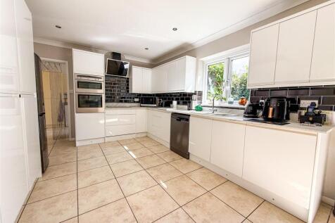 KITCHEN AREA VIEW