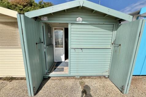 BEACH HUT