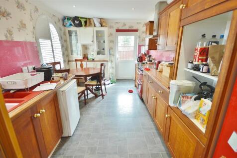 KITCHEN BREAKFAST ROOM