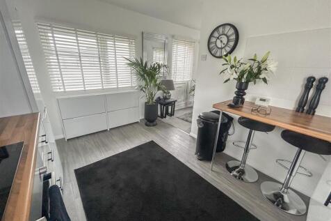 ALTERNATIVE VIEW KITCHEN
