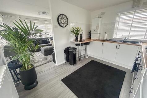 ALTERNATIVE VIEW KITCHEN