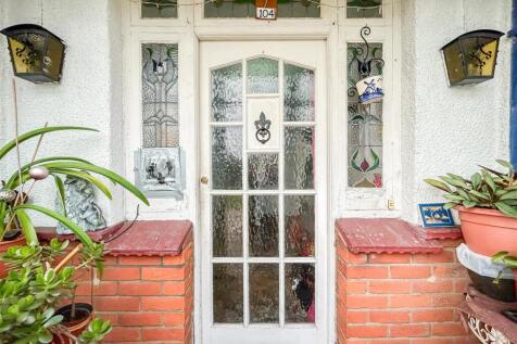 ENTRANCE PORCH