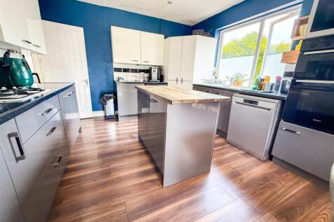 KITCHEN AREA VIEW