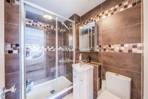 En-Suite Shower