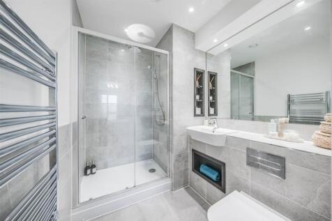 En-Suite Shower