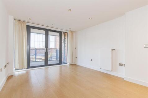 Lounge/Kitchen