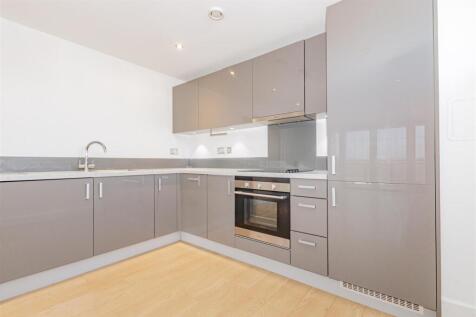 Lounge/Kitchen