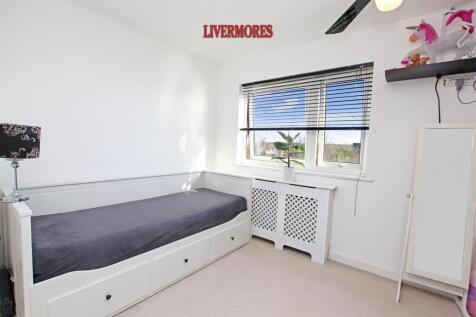Bed 2 .jpg
