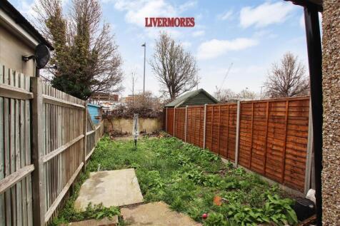 12 springvale gardendp (Portal Size).jpg