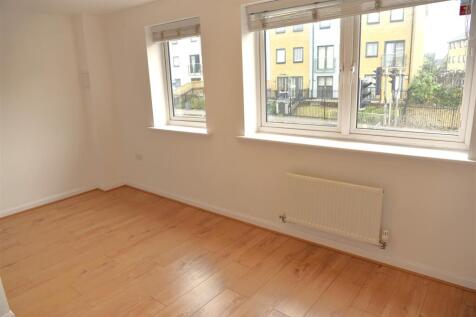 Second bedroom.jpg