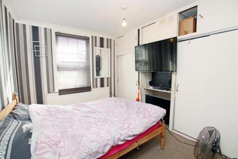 Bedroom.jpg