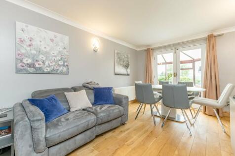 Dining/Sitting Room
