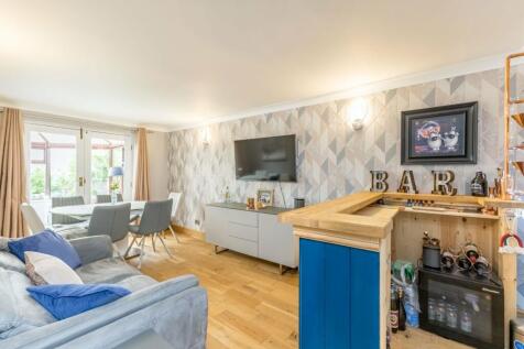 Dining/Sitting Room