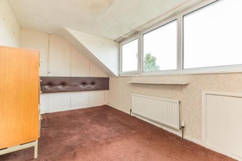 Bedroom 3 / Sitting