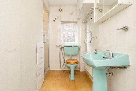Shower Room / Wc