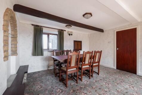 Dining Lounge
