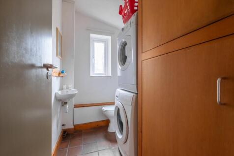 Utlity Room / Wc