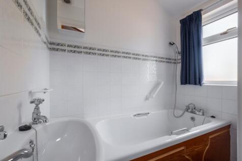 No 21 - Bathroom