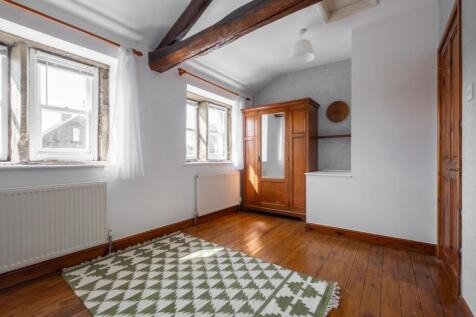 No 19 - Bedroom 1