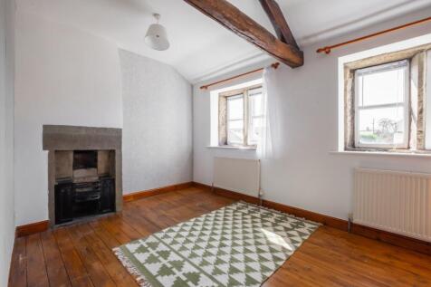 No 19 - Bedroom 1