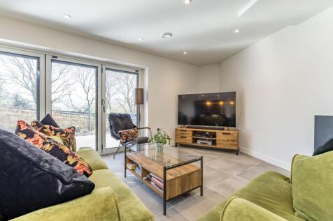 Living / Kitchen