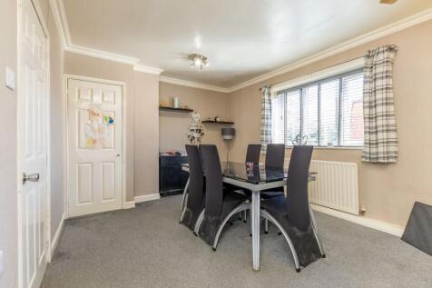 Lounge / Dining Room